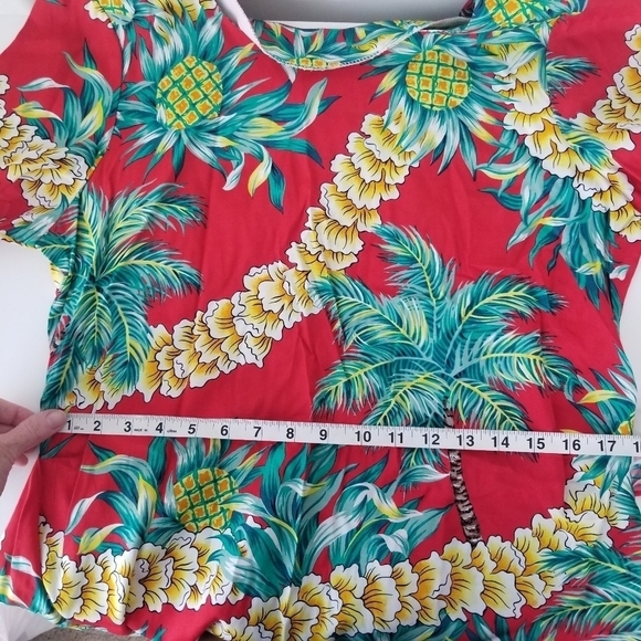 NWT Hilo Hattie Red Tropical Pineapple Print Hawaiian Wrap Dress Size M - Picture 10 of 14